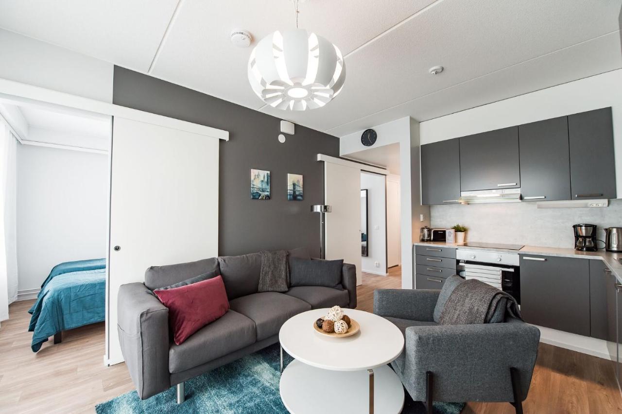 Forenom Serviced Apartments Vantaa Neilikkatie ภายนอก รูปภาพ