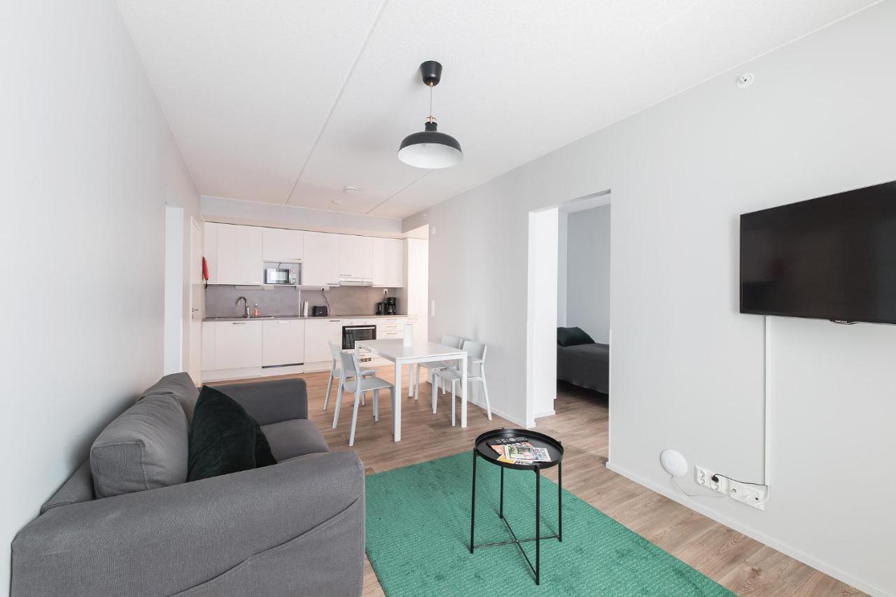 Forenom Serviced Apartments Vantaa Neilikkatie ภายนอก รูปภาพ