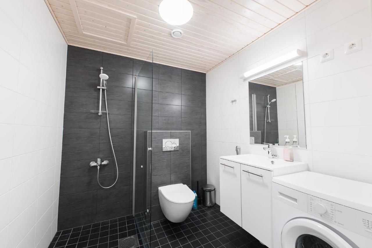 Forenom Serviced Apartments Vantaa Neilikkatie ภายนอก รูปภาพ