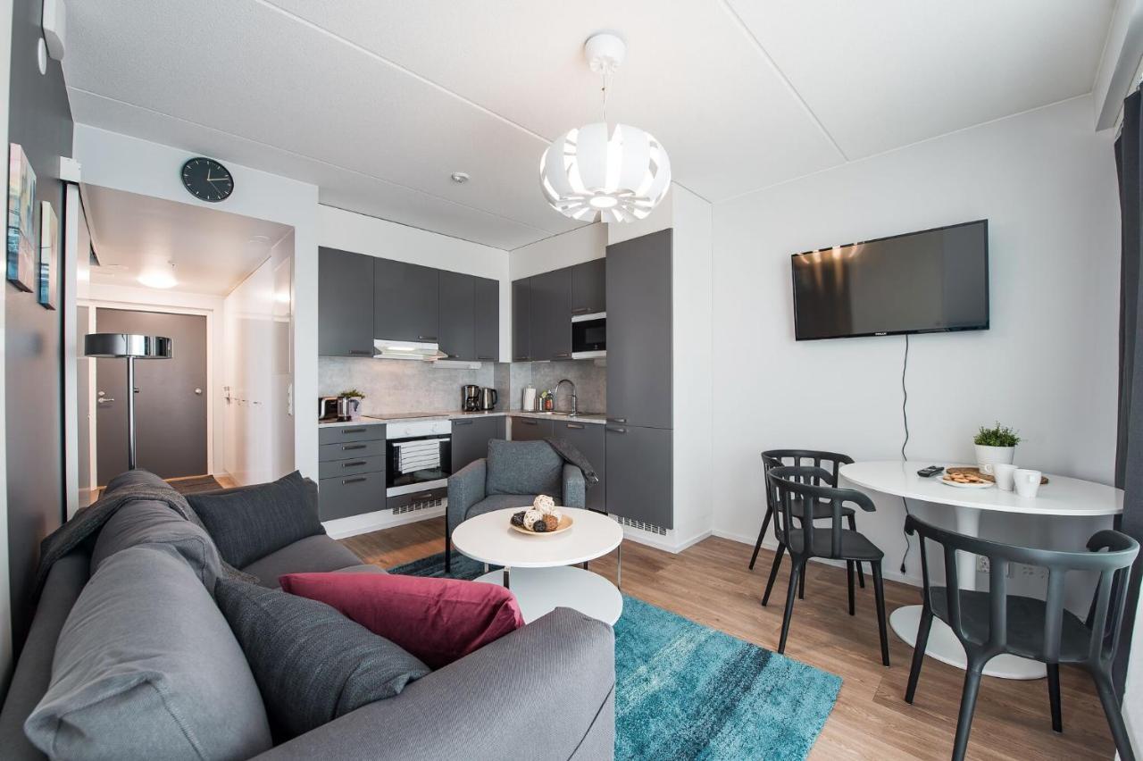 Forenom Serviced Apartments Vantaa Neilikkatie ภายนอก รูปภาพ