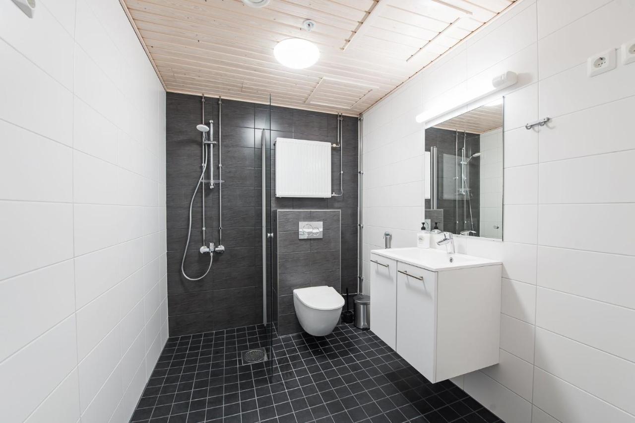 Forenom Serviced Apartments Vantaa Neilikkatie ภายนอก รูปภาพ